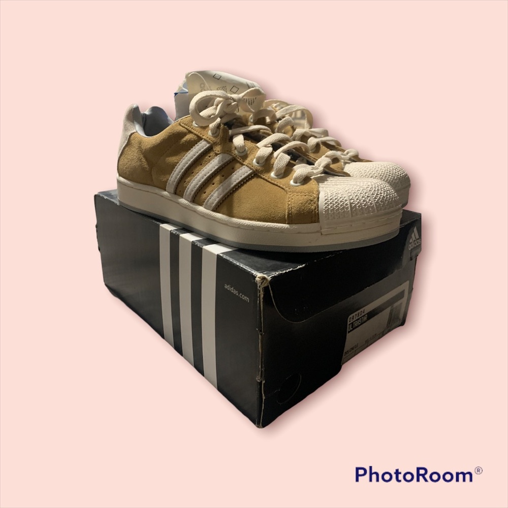 VINTAGE ADIDAS ULTRASTAR 10+years NEW